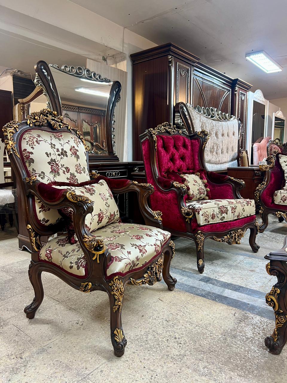 Imported Salon Set – Handcrafted Elegance - Image 5